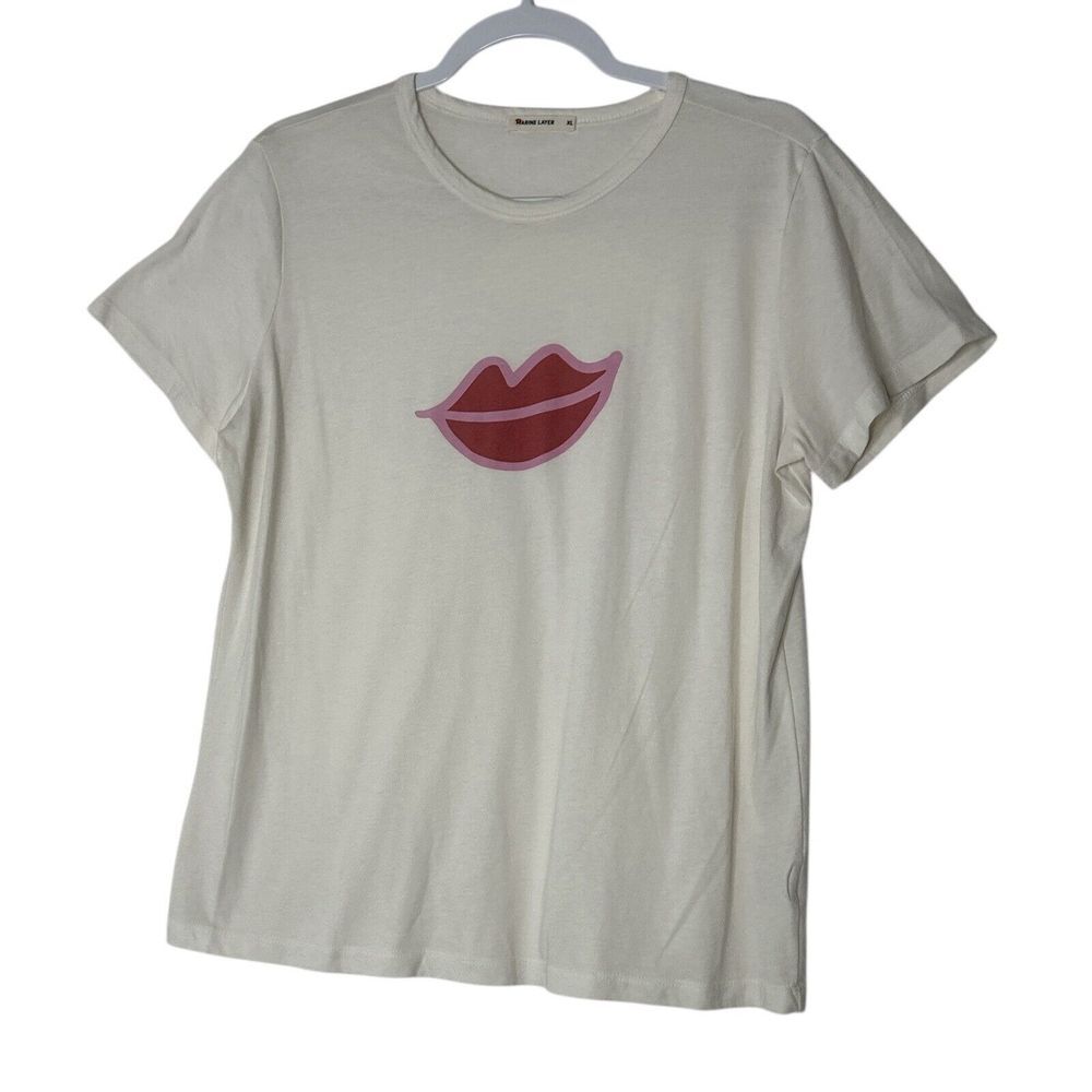 Marine Layer Top Women XL Beige Short Sleeve Tee Lips Valentines Day‎ Stretch